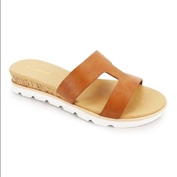 BAMBOO Shoes - Bamboo | Tan H-Band Hotspot Wedge Sandal